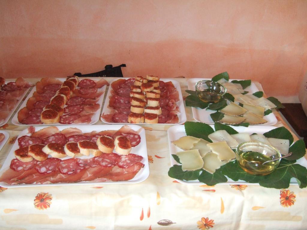 Agriturismo Relais Poggio Primo Borro Esterno foto